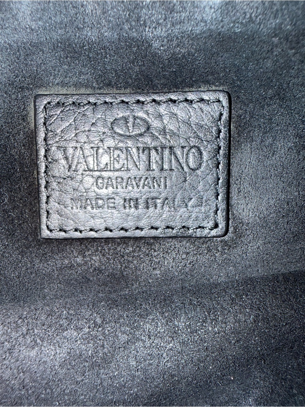 Valentino Garavani Rockstud Large Leather Zip Pouch Black - Picture 4 of 10
